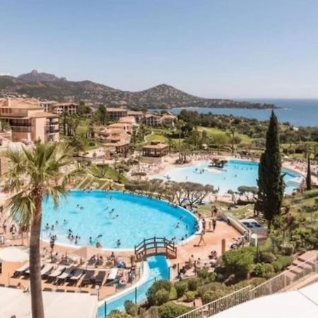 Superbe Appartement Village Cap Esterel 4P Climatise Сен-Рафаель Екстер'єр фото
